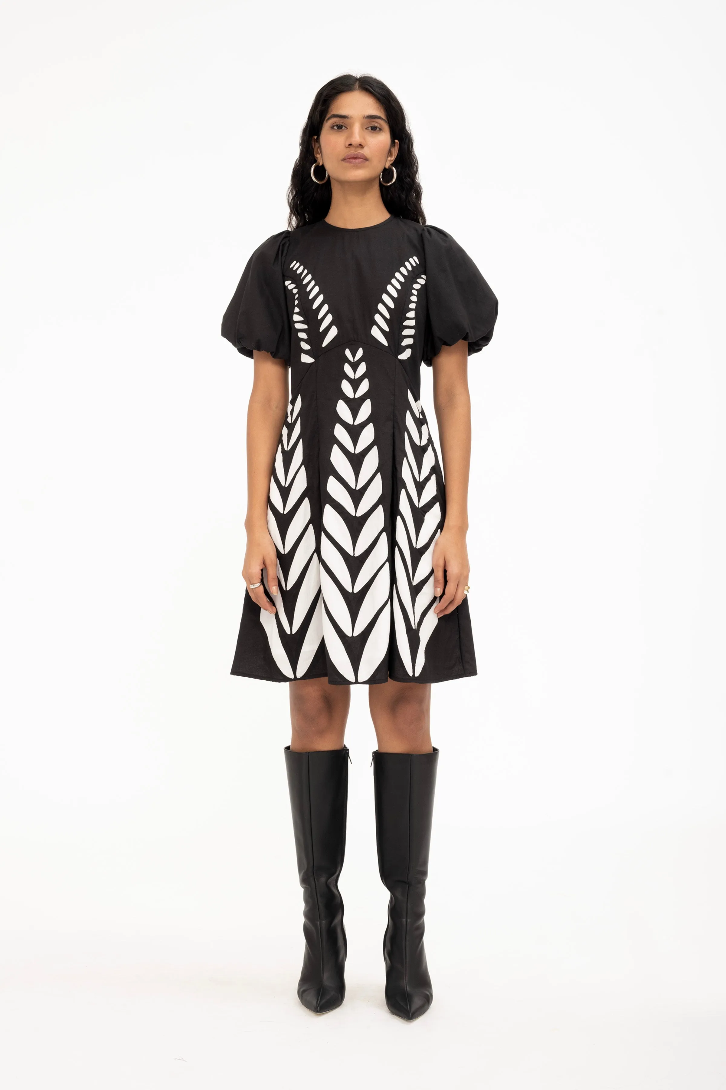     BANJANAN     Dress Gracia Dress Black-White