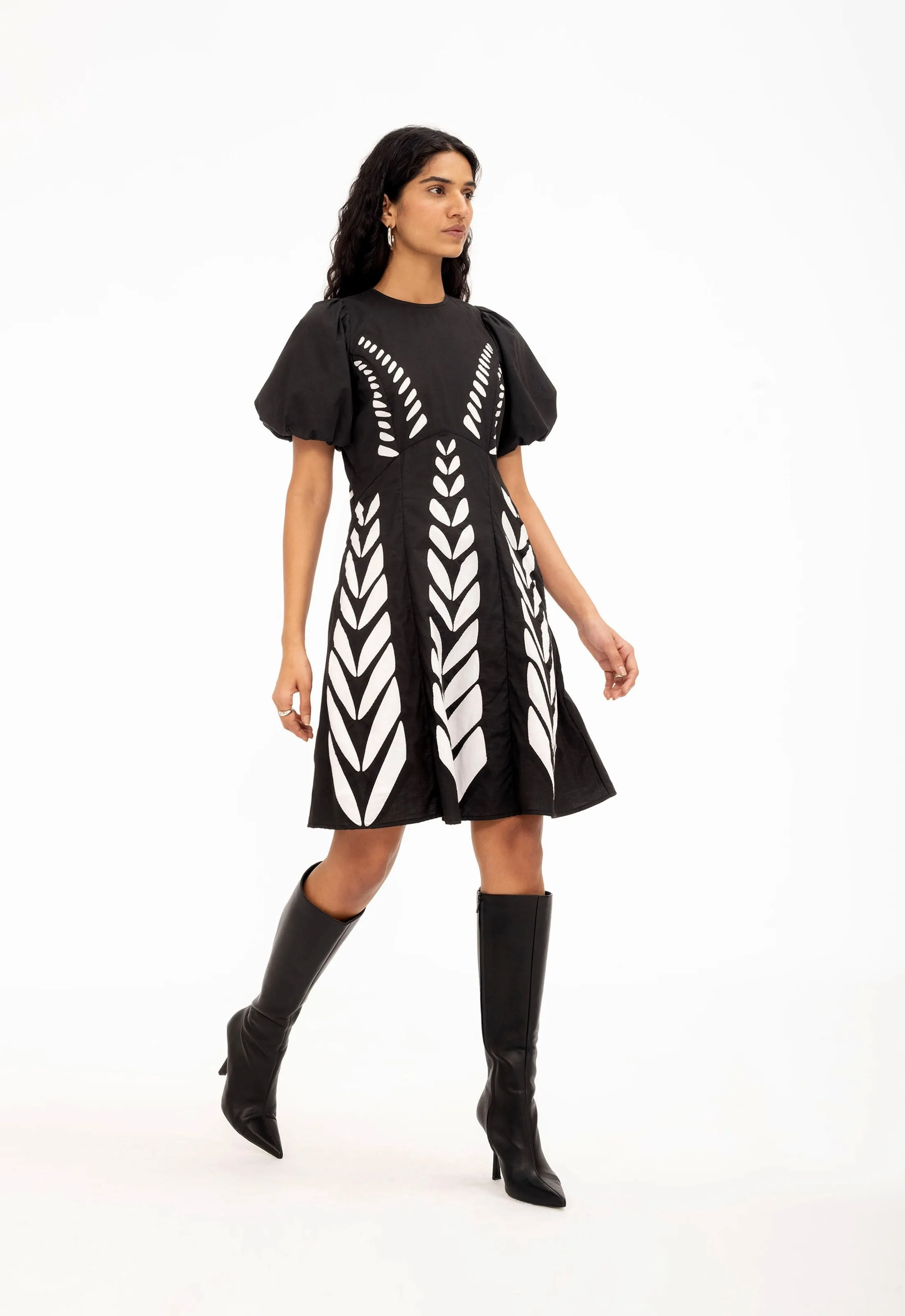     BANJANAN     Dress Gracia Dress Black-White