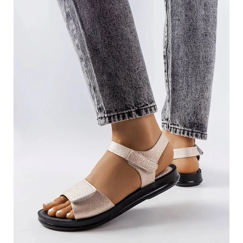 Beige sandals with decorative uppers from Phillip