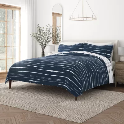 Casual Comfort Lines Reversible Quilt Set