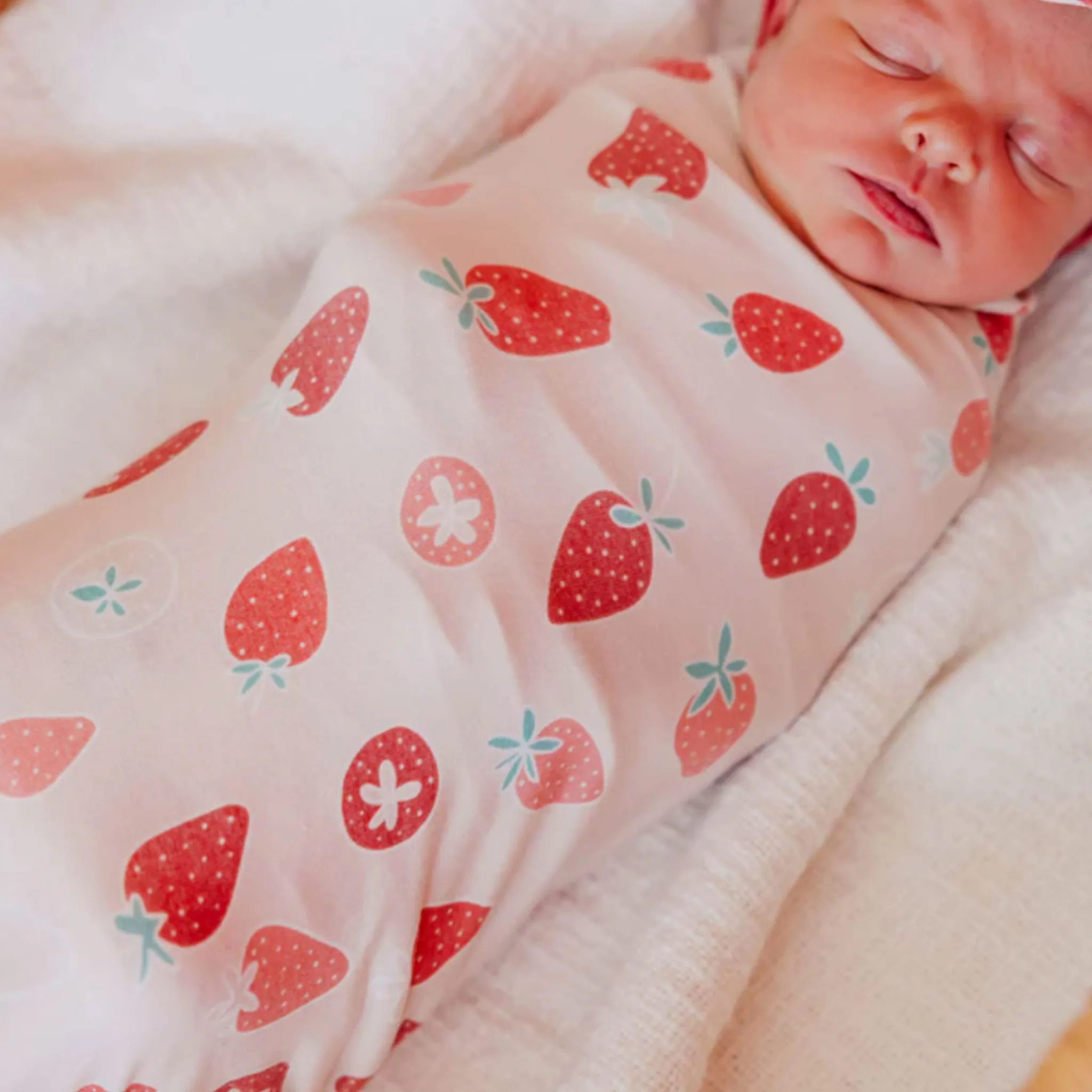 Copper Pearl Swaddle Blanket - Strawberry  - Clement