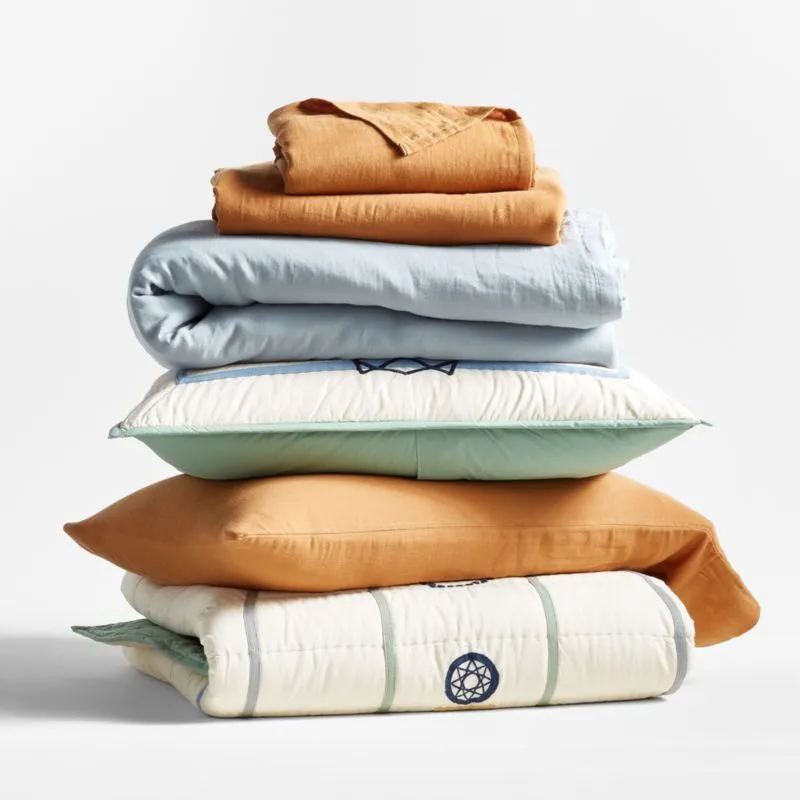 Crate&Barrel Modern Basketball Organic Cotton Kids Twin Quilt