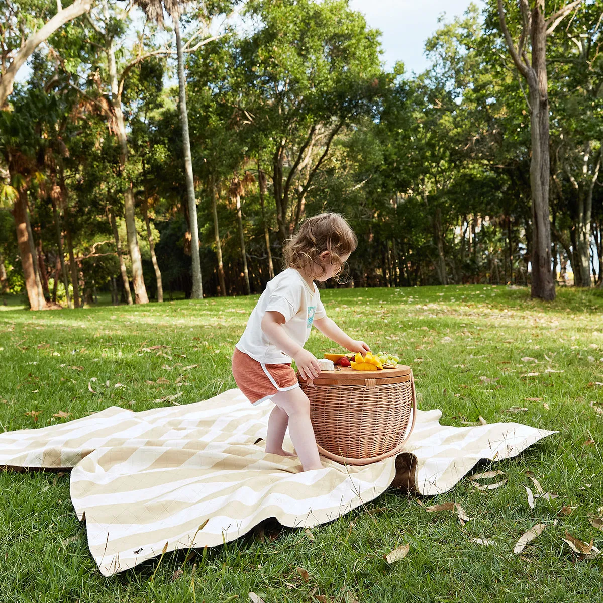 Dock & Bay Picnic Blanket