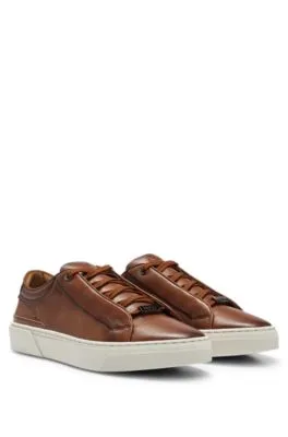 Gary leather low-top trainers with branded lace loop