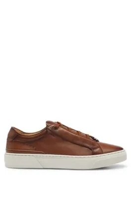 Gary leather low-top trainers with branded lace loop