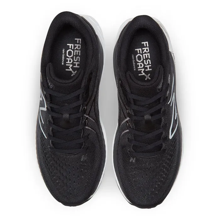 Mens New Balance Fresh Foam 860 V13 in Black/White/Magnet