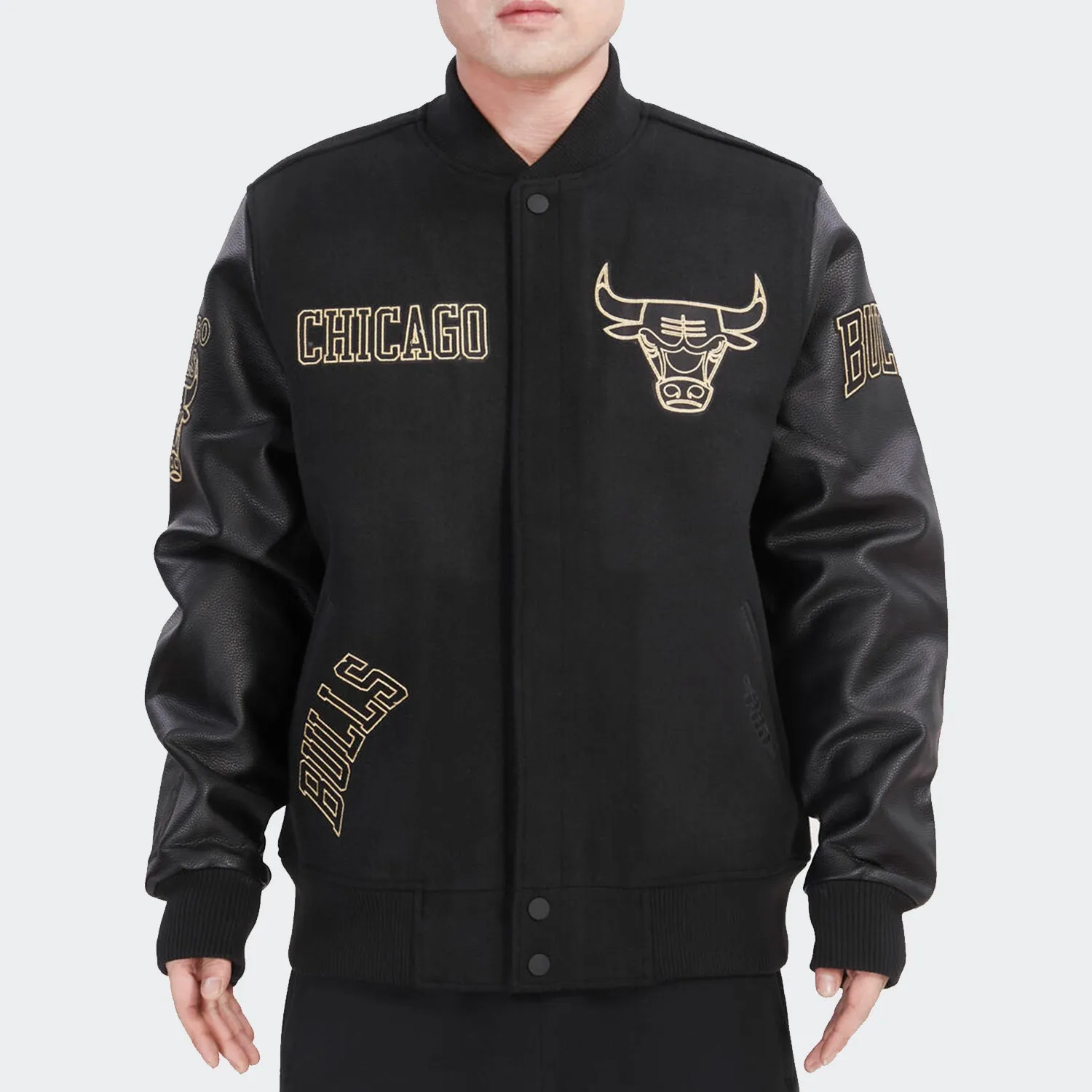 Men’s Pro Standard Chicago Bulls Varsity Jacket Black Gold Stitch