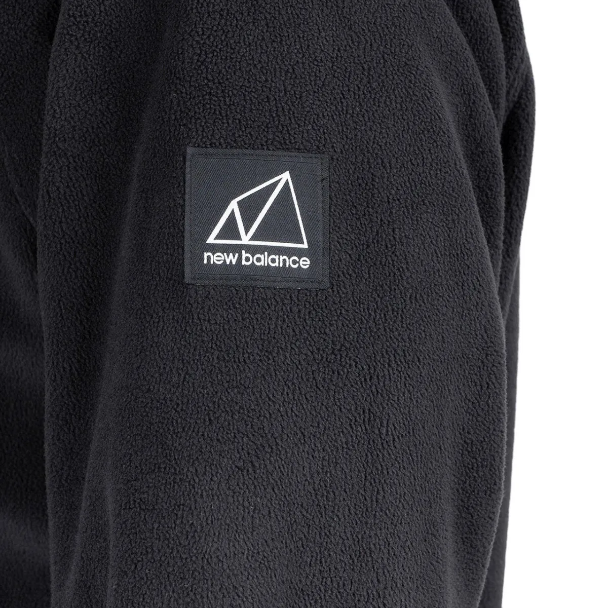 New Balance All Terrain Pocket Crewneck (Black)