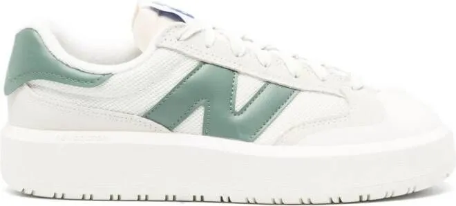 New Balance logo-patch lace-up sneakers White