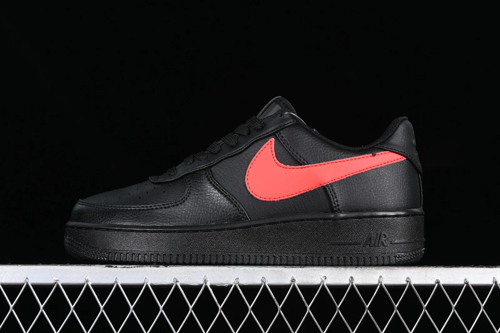 Nike Air Force 1 07 Low Black Red CI9553-011