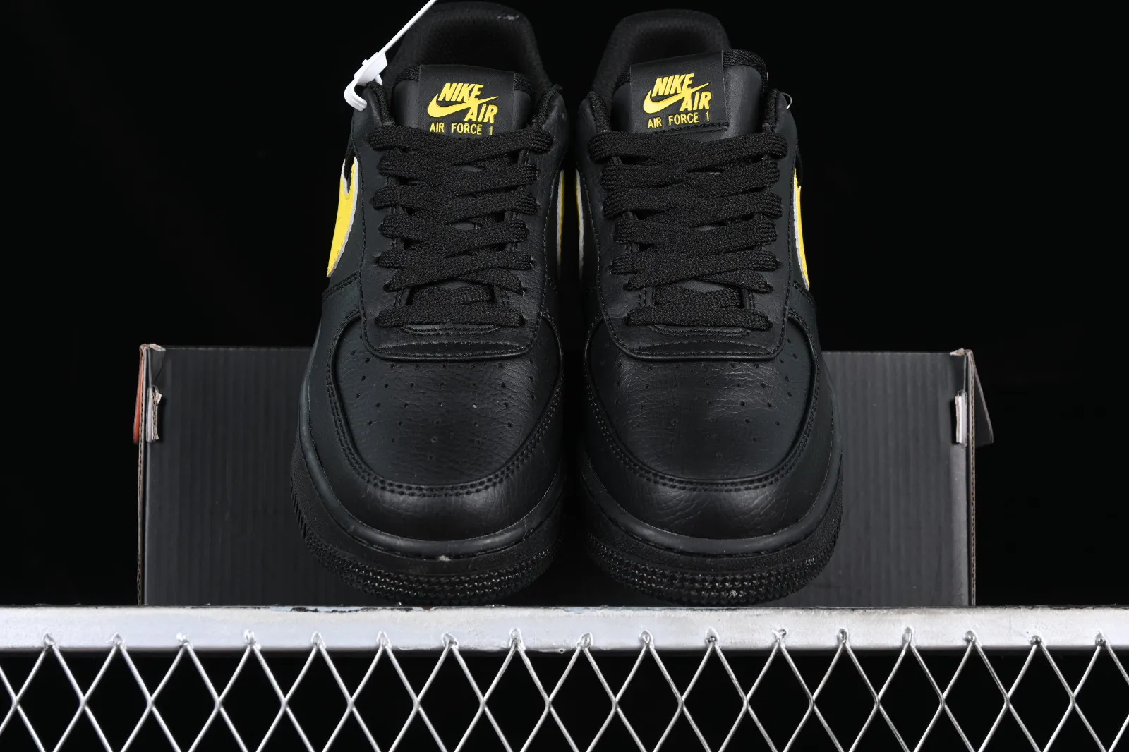 Nike Air Force 1 07 Low Black Yellow CI9553-051