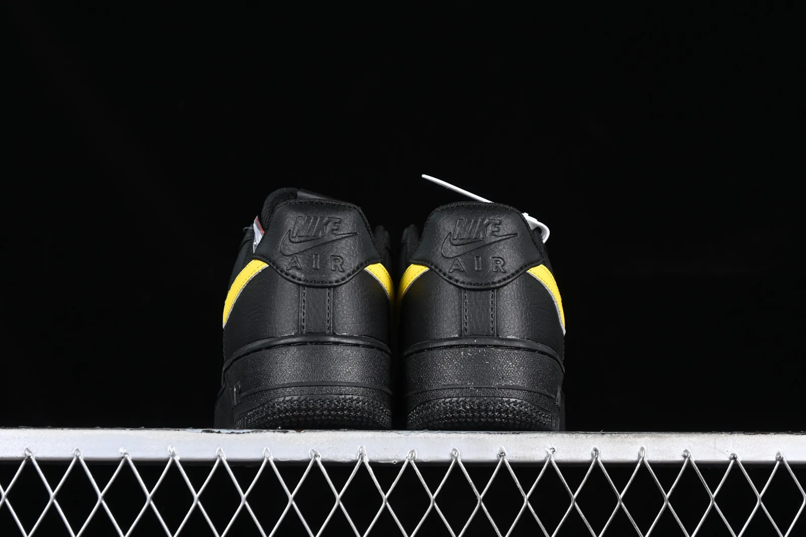 Nike Air Force 1 07 Low Black Yellow CI9553-051