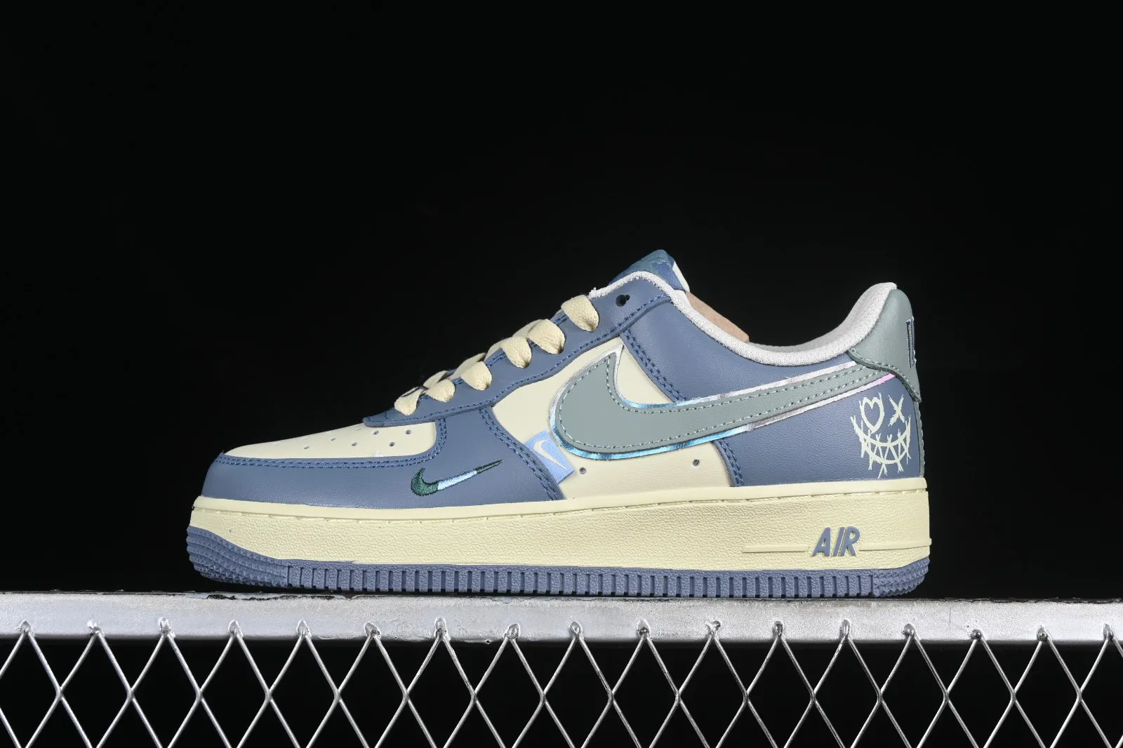 Nike Air Force 1 07 Low Blue Clown White XL2312-333