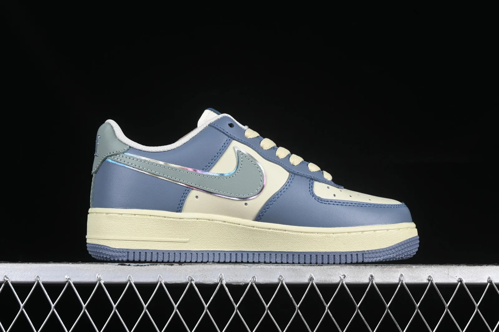 Nike Air Force 1 07 Low Blue Clown White XL2312-333