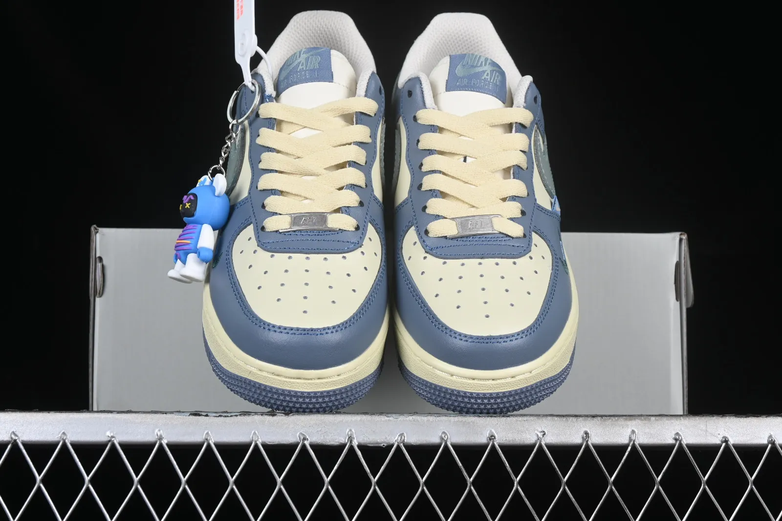 Nike Air Force 1 07 Low Blue Clown White XL2312-333