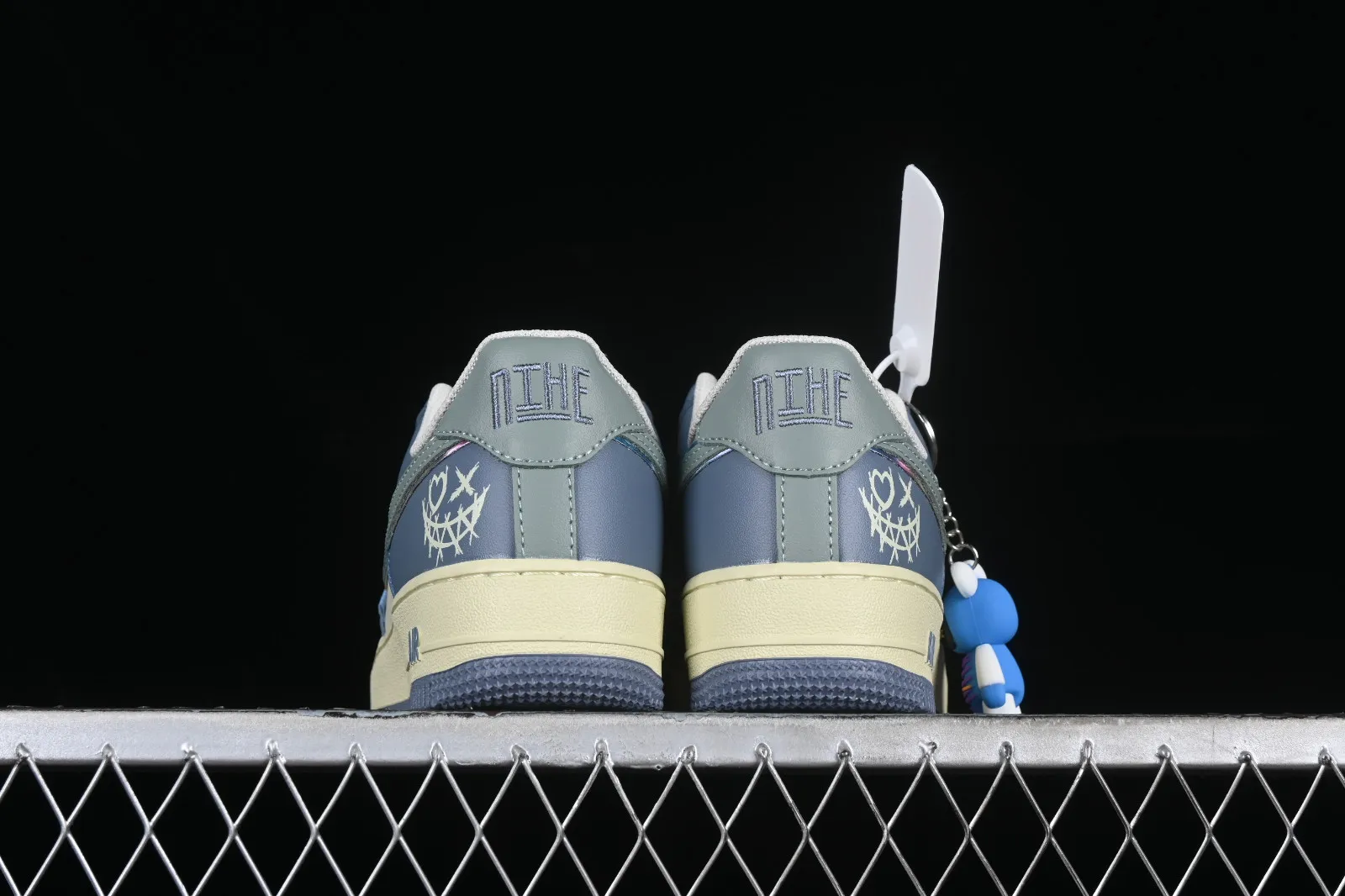 Nike Air Force 1 07 Low Blue Clown White XL2312-333