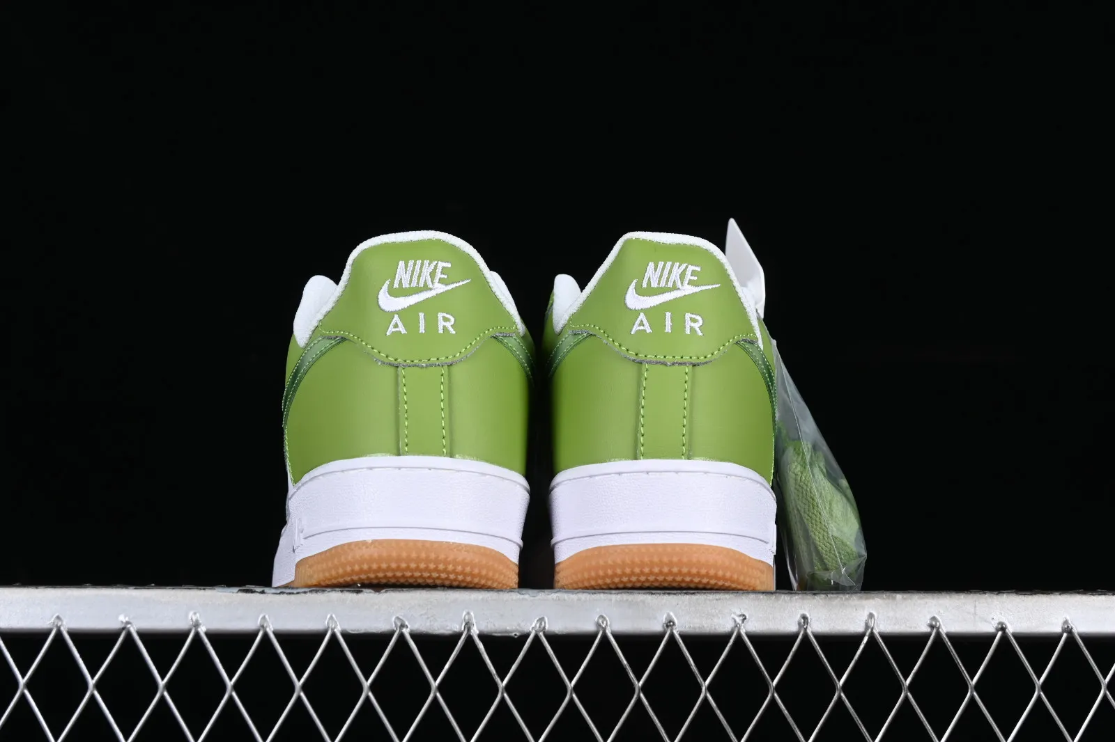 Nike Air Force 1 07 Low Green White Gum PF9055-777