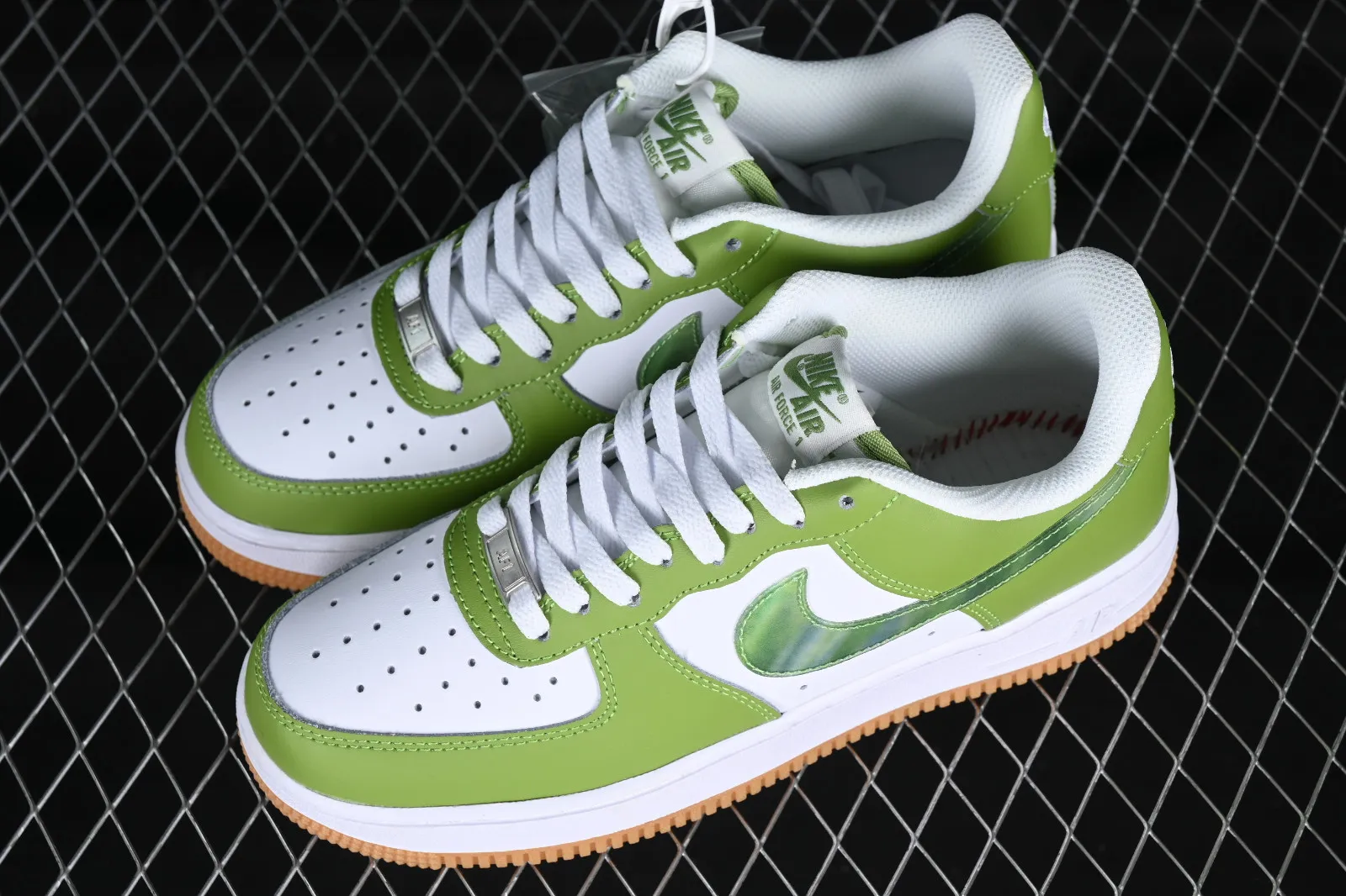 Nike Air Force 1 07 Low Green White Gum PF9055-777