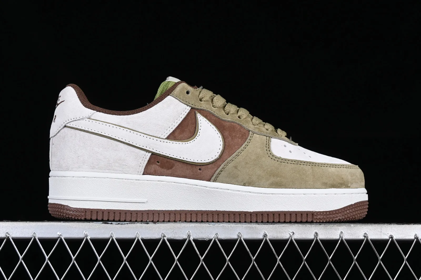 Nike Air Force 1 07 Low Suede Chocolate Green LF8989-999