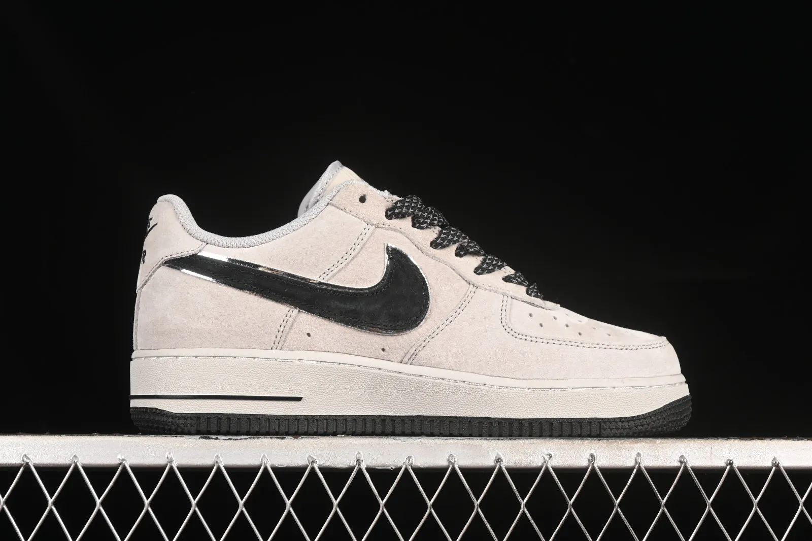 Nike Air Force 1 07 Low Suede Grey Black WW5021-621