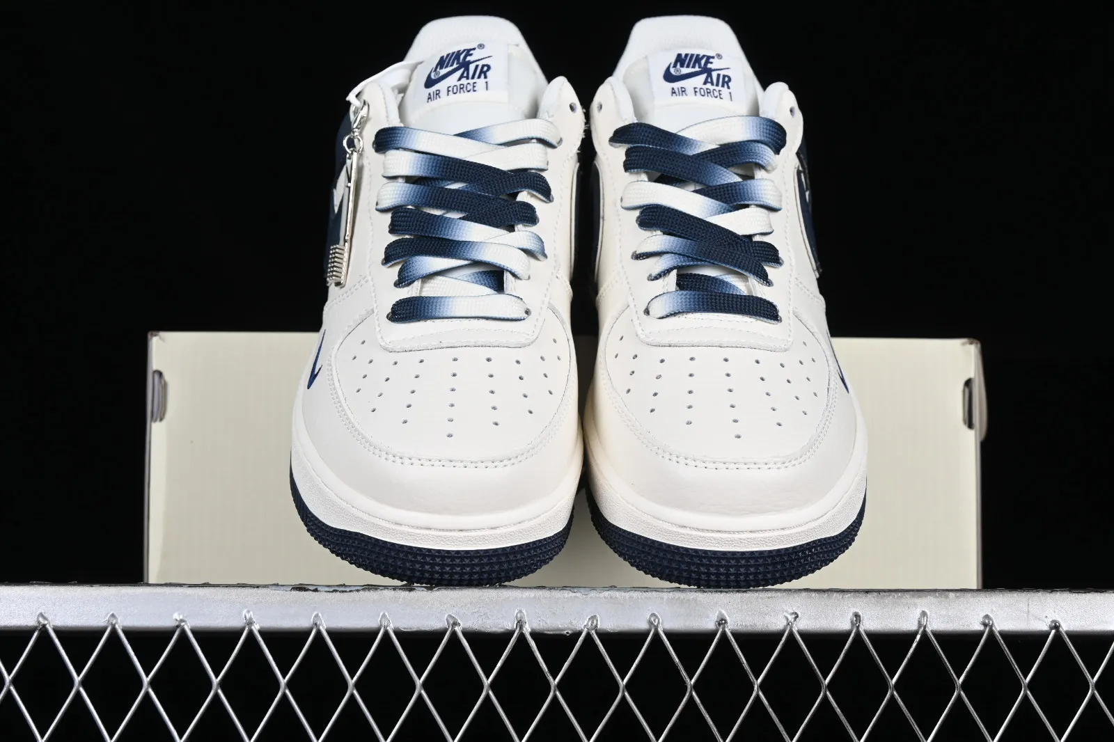 Nike Air Force 1 07 Low TS Dark Blue Off White lO5636-999