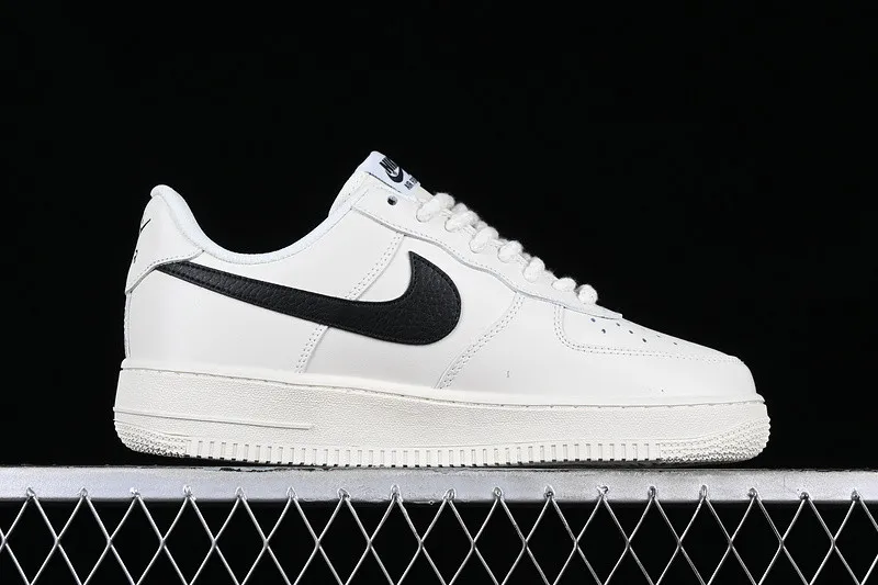 Nike Air Force 1 07 Low White Black Red FD0660-300