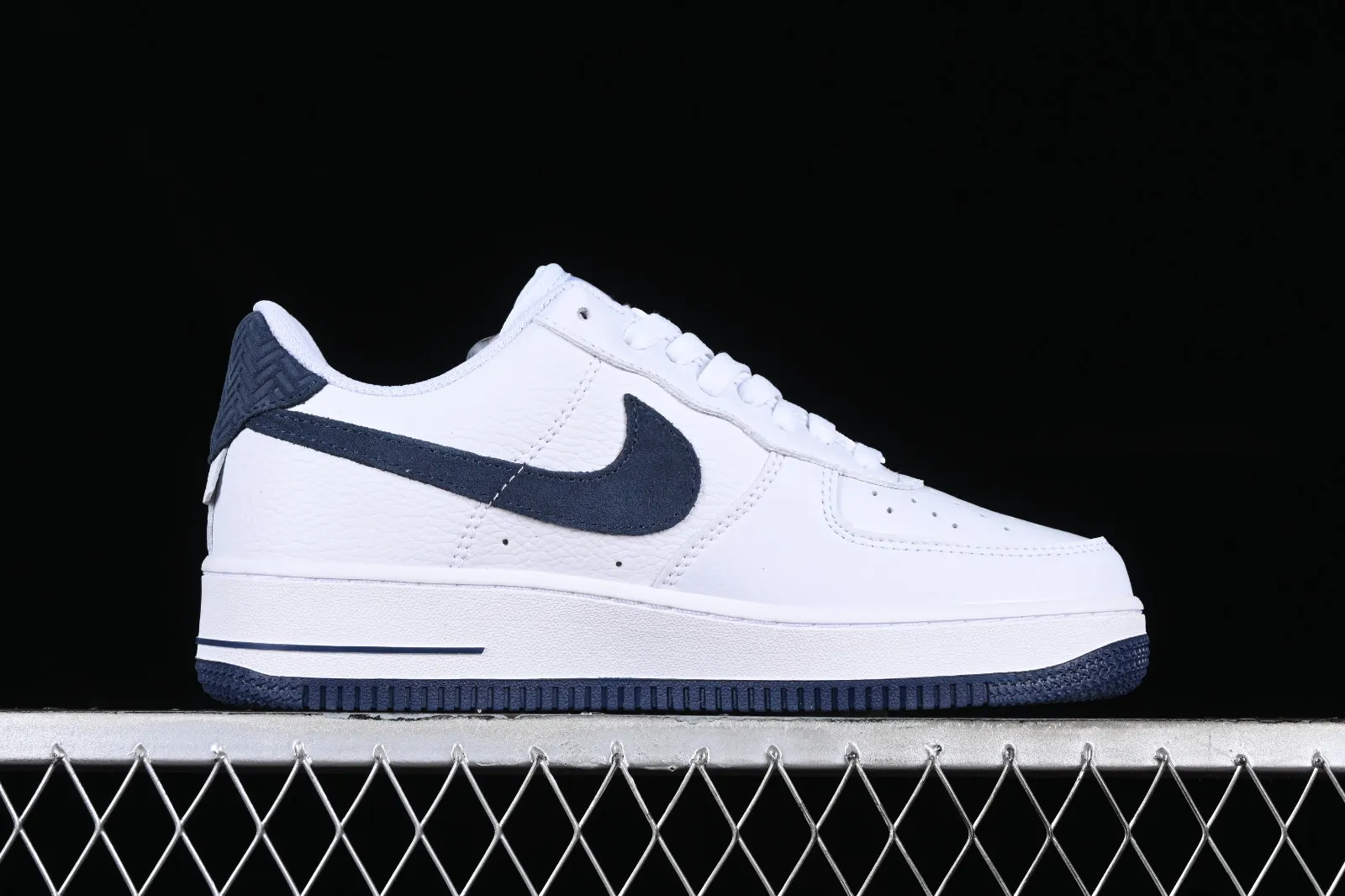 Nike Air Force 1 07 Low White Dark Blue CN2873-107