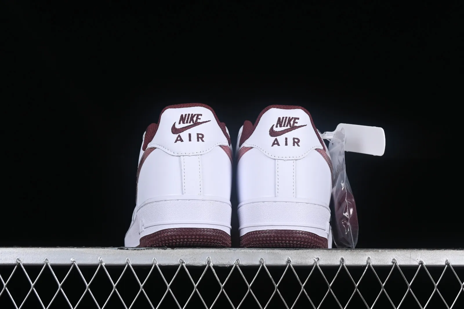 Nike Air Force 1 07 Low White Dark Red PF9055-778