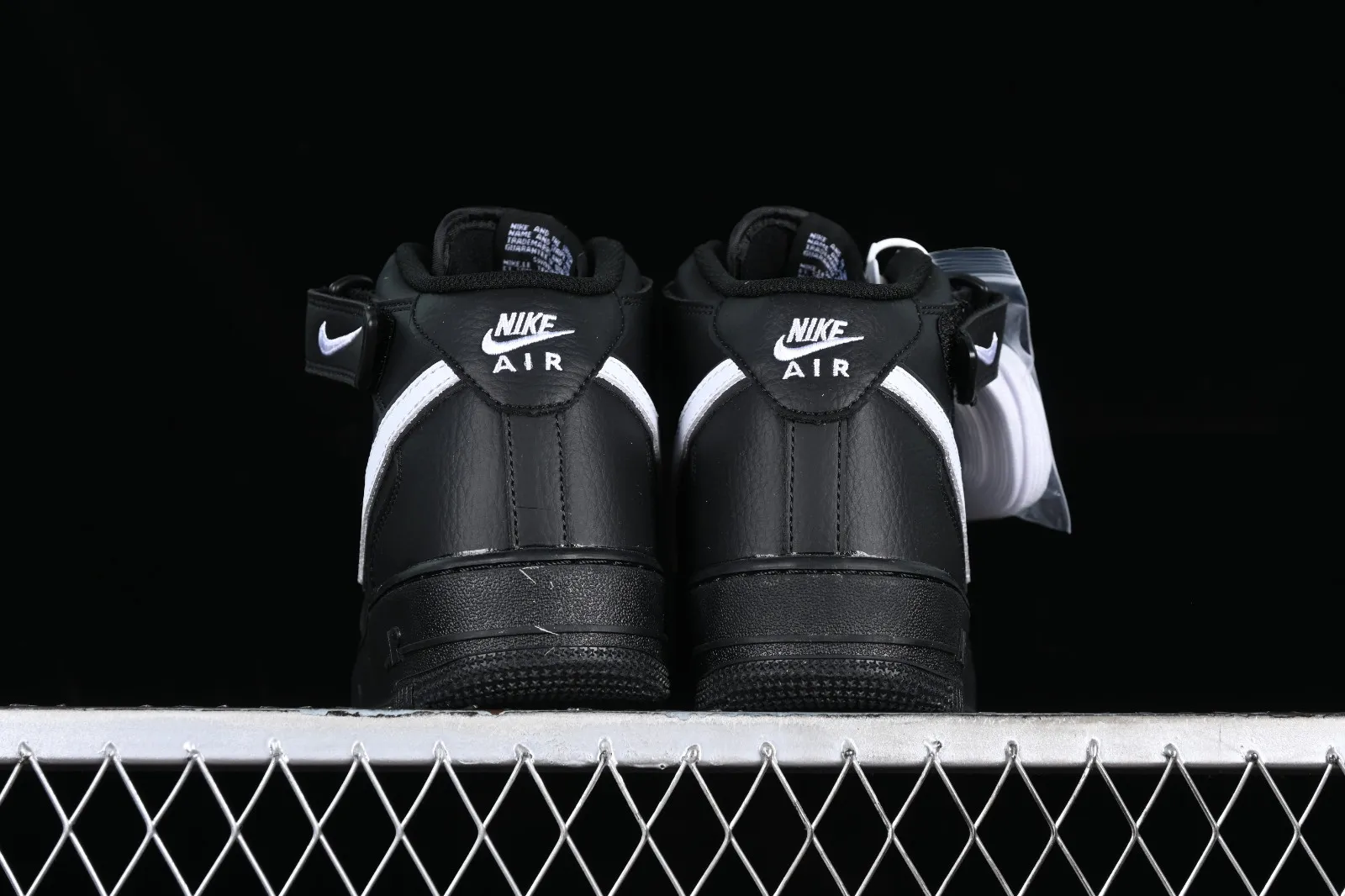 Nike Air Force 1 07 Mid Black White HK5622-955