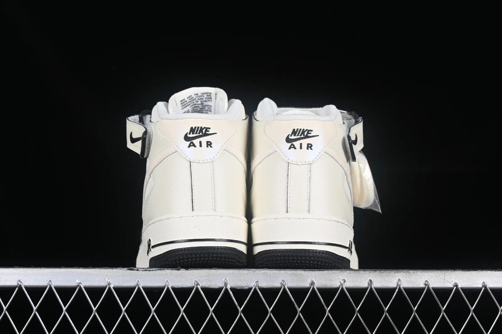 Nike Air Force 1 07 Mid Off White Black SG2356-807