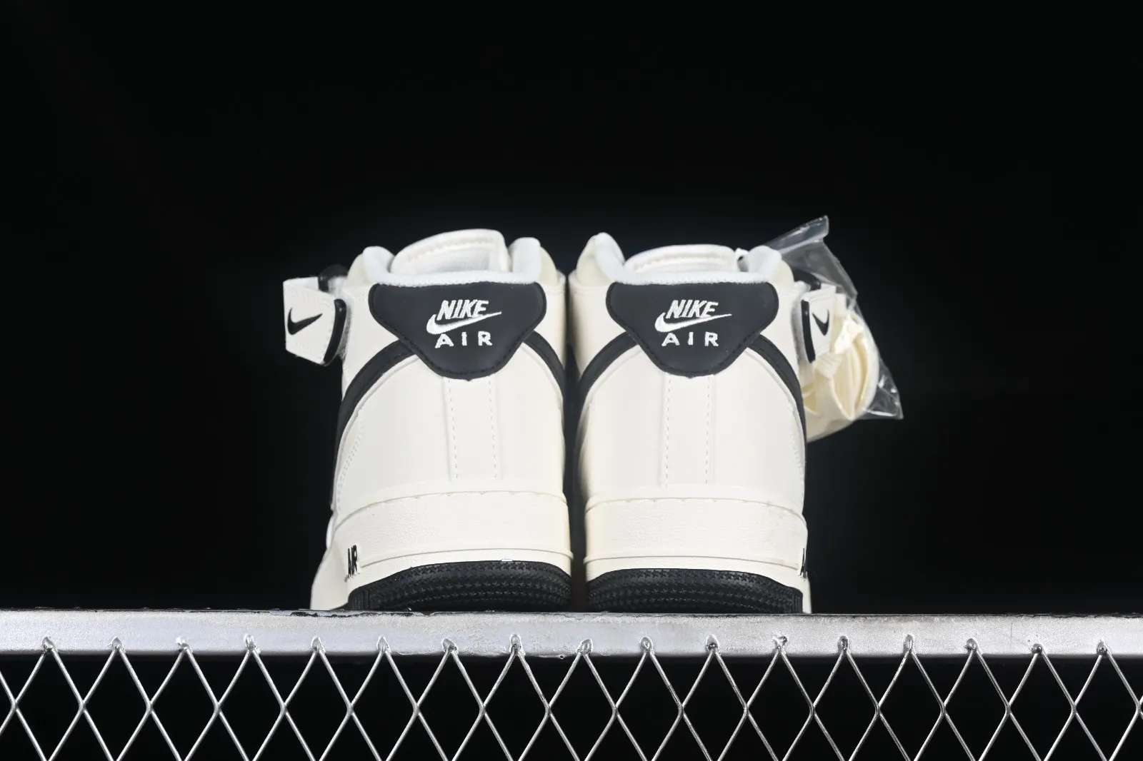 Nike Air Force 1 07 Mid Off White Black SH0235-511