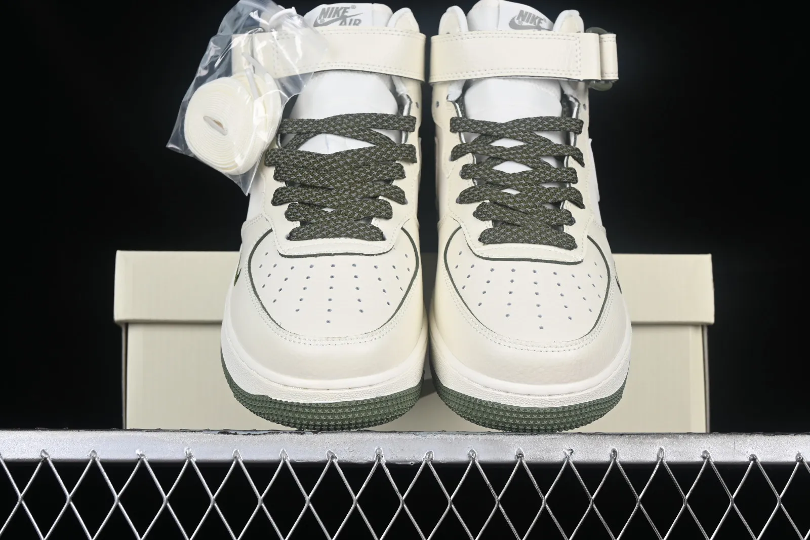 Nike Air Force 1 07 Mid White Green SG2356-805