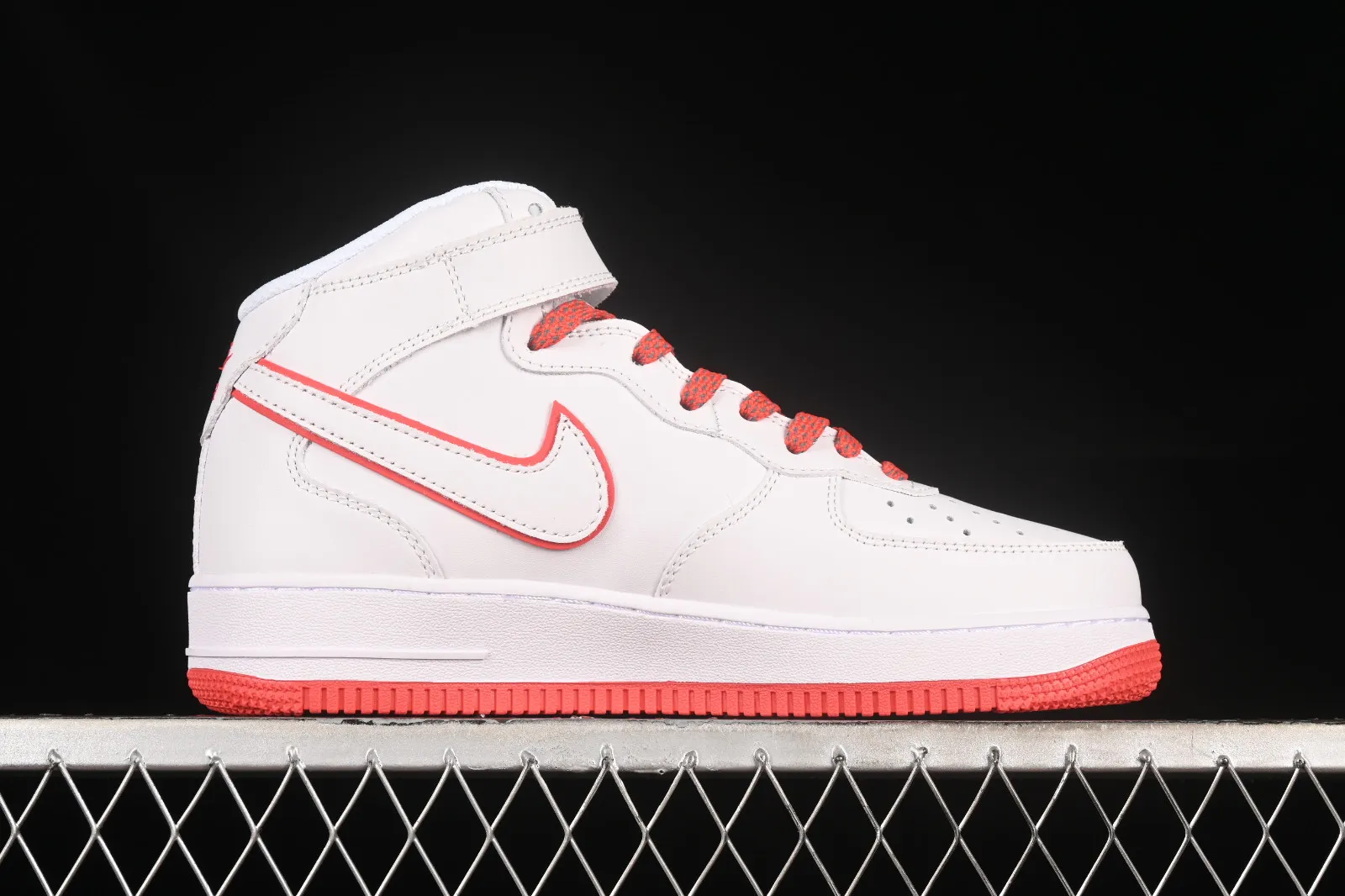 Nike Air Force 1 07 Mid White Red WP5623-832