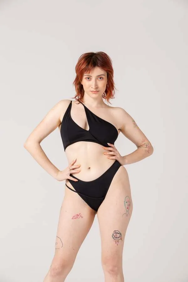 Spiral Bikini Top - Black