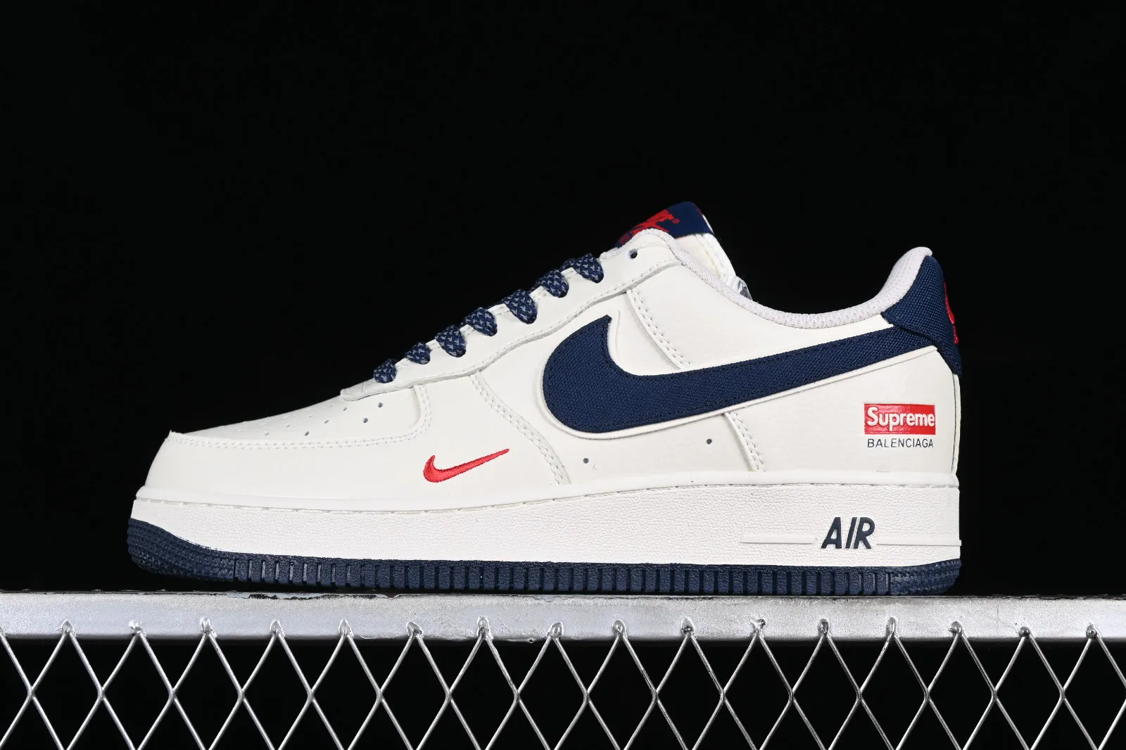 Supreme x Nike Air Force 1 07 Low Off White Dark Blue Red HD9888-003