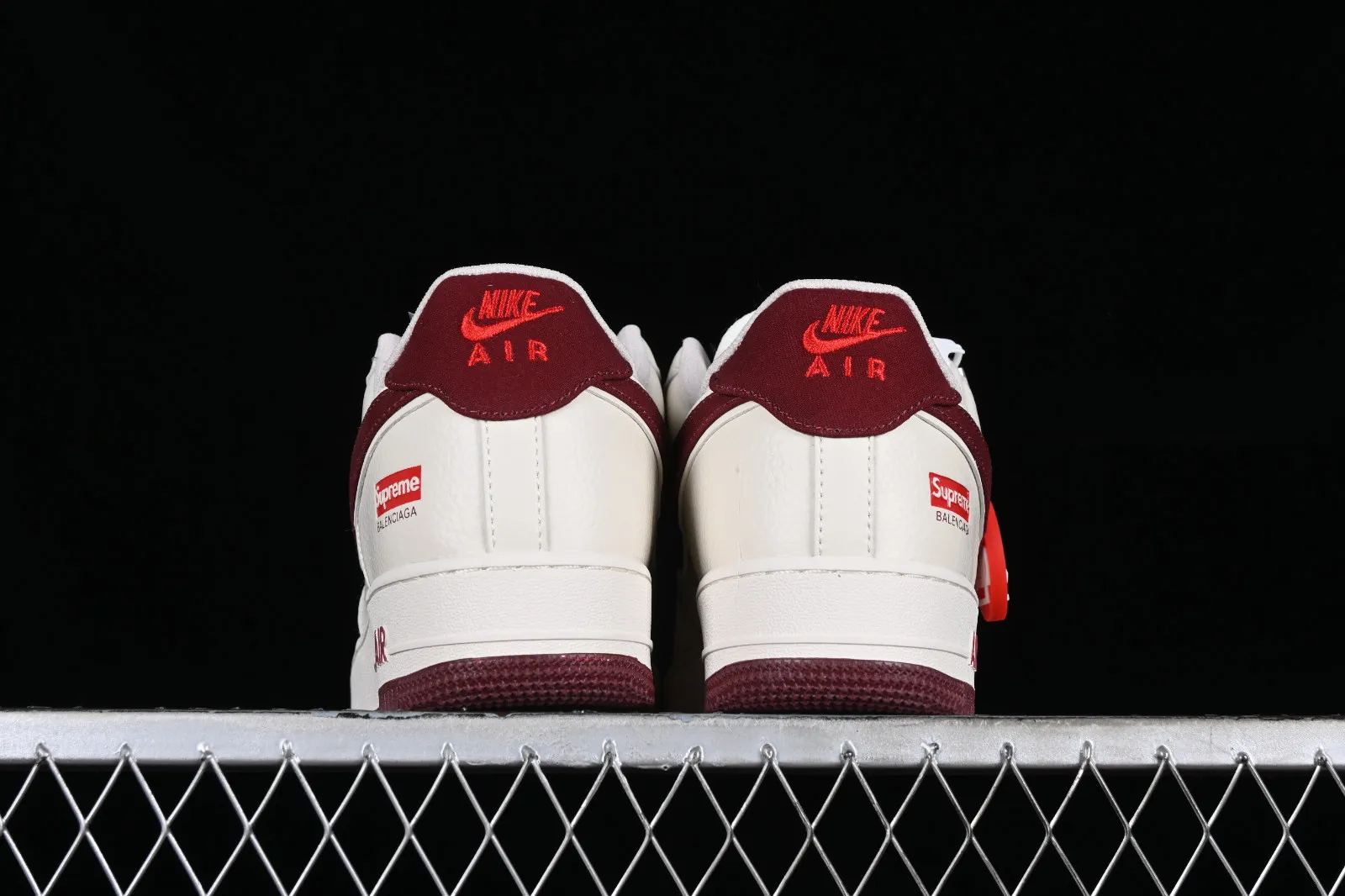 Supreme x Nike Air Force 1 Low White Dark Red HD9888-002