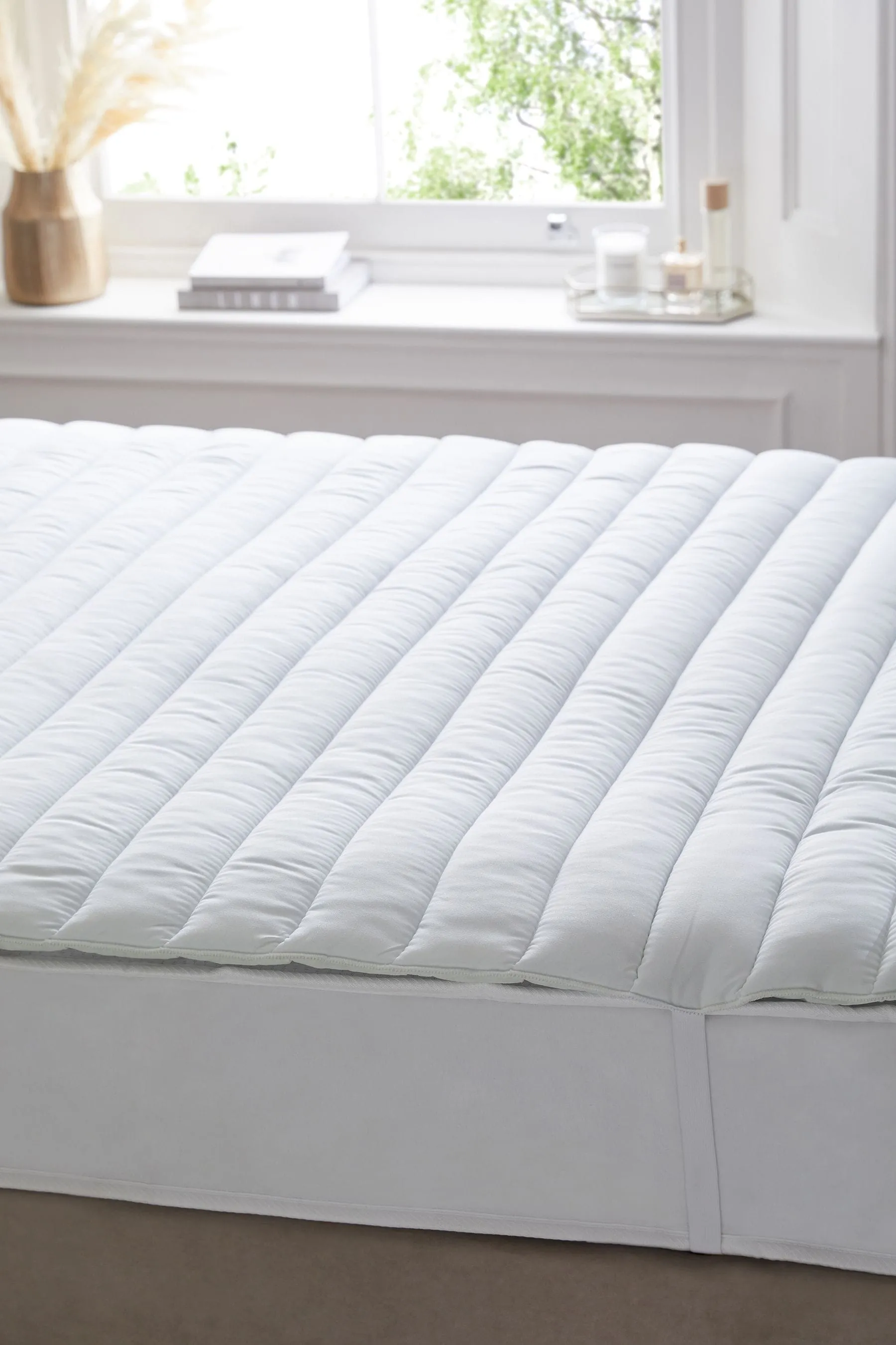 White Simply Soft Deep Fill Mattress Protector