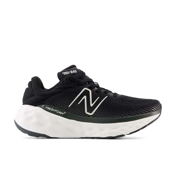 Womens New Balance Fresh Foam 840V1 in Black/Magnet